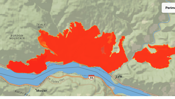 Fire near Folsom CA today: Multiple crews battle blaze as authorities issue evacuation warnings for residents in Sacramento County